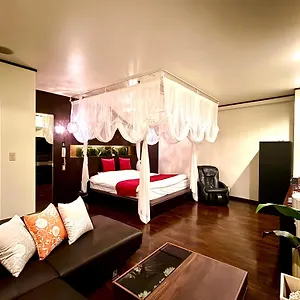 ホテルロータスバリ 川崎町